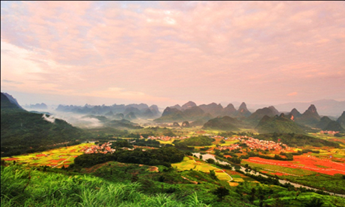 Luocheng's scenery attracts photo enthusiasts