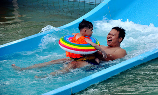 Du'an scenic spots restart business after rainstorm