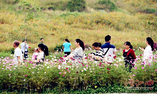 Hechi receives 355.8m tourism revenue during National Day holiday