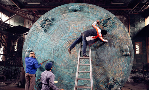 World's largest bronze drum cast in Huanjiang