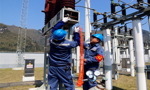 Hechi power station stays abuzz during Spring Festival