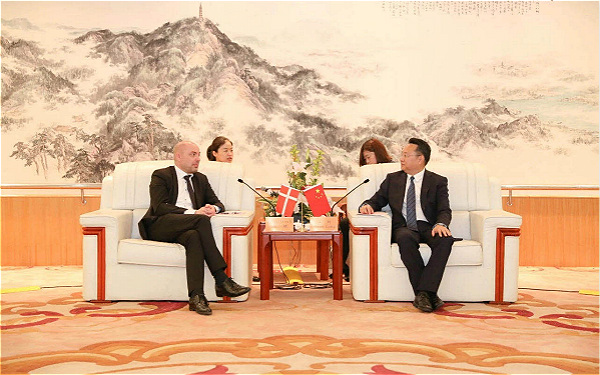 Danish consul general visits Huzhou