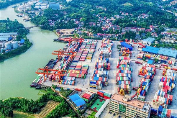 Huzhou's container throughput surpasses 600,000 TEUs in 2021