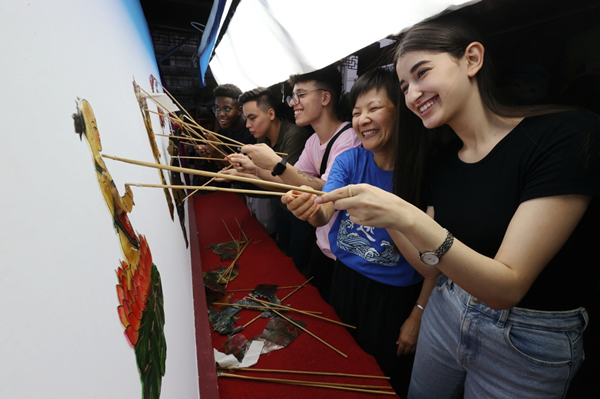 Foreign students impressed by Huzhou's development
