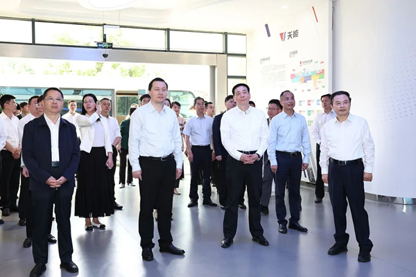 Guang'an govt delegation visits Huzhou