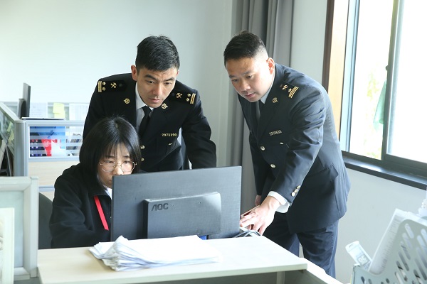 Intelligent service model speeds up customs declaration in Huzhou