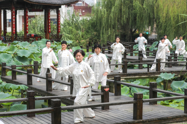 Games raise enthusiasm for fitness among Huzhou public