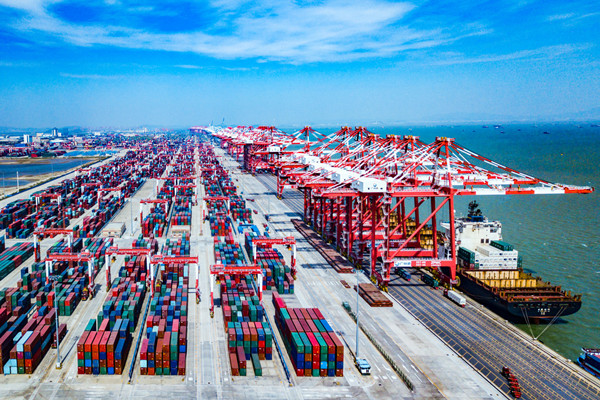 China's trade in services grows by 10% to over 6.5t yuan