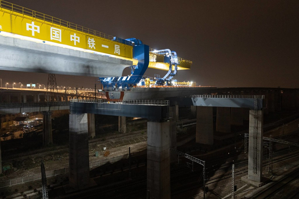 All box girders on Shanghai-Suzhou-Huzhou Railway project installed