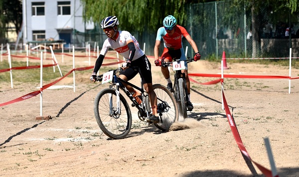 Cycling students compete at IMNU on June 23..jpg