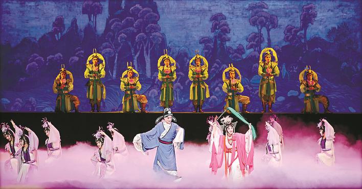 Beijing opera troupe honors Mei Lanfang with 'Ode to the Goddess of the Luo River' performance in Taizhou