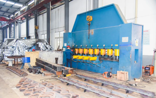 Taizhou hydraulic machinery firm takes path to innovation