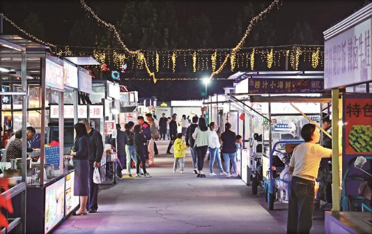 Taizhou's Jingtai Road sub-district runs thriving night fair