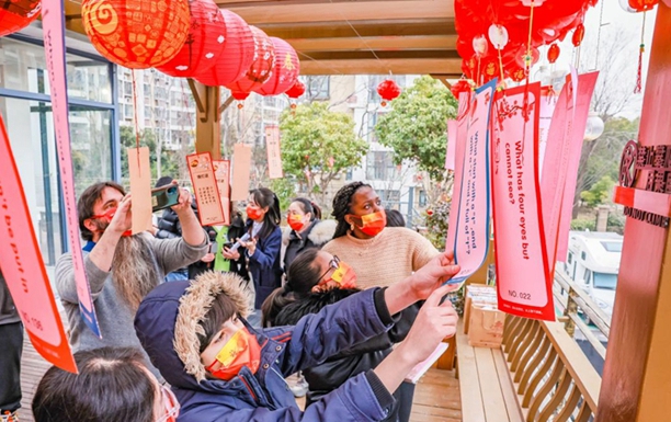 Lively activities celebrate Lantern Festival in Taizhou