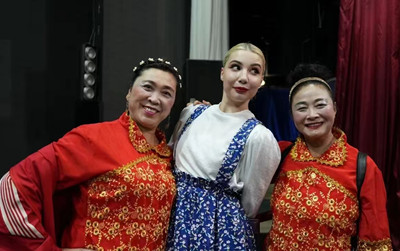 Taizhou art troupe enthralls Russians with traditional dance