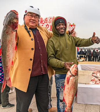 Annual winter fishing festival kicks off at Jiangyan's Qinhu Lake