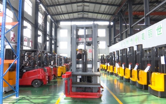 Taixing city's forklift industry gains momentum