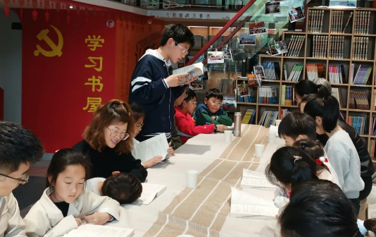 Raft of reading activities held in Taixing High-tech Zone