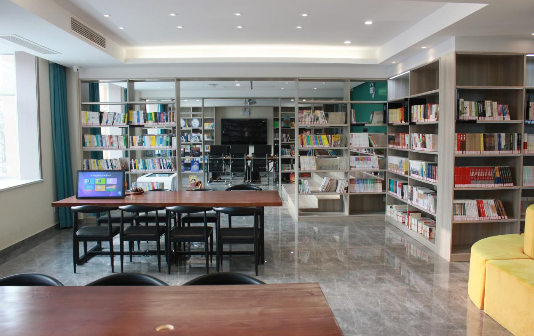 Xinghua city develops its reading facilities