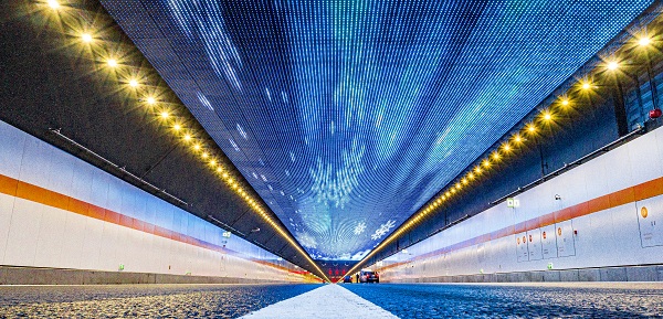太湖隧道“星空顶“   中交三航局供图 史瑞新4.jpg