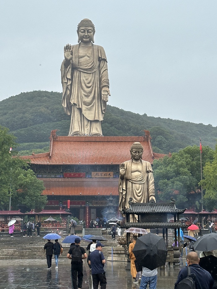The Xiangfu Temple in the the Lingshan Buddhist Scenic Spot..jpg
