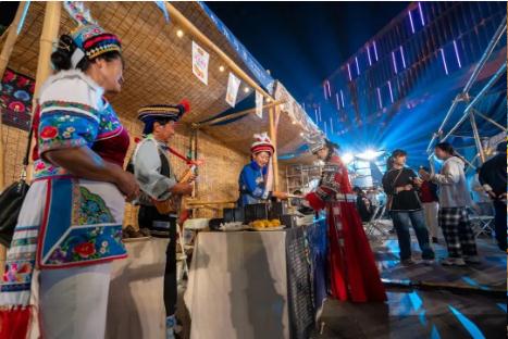 Folk culture extravaganza showcases charm of Yangtze River civilization