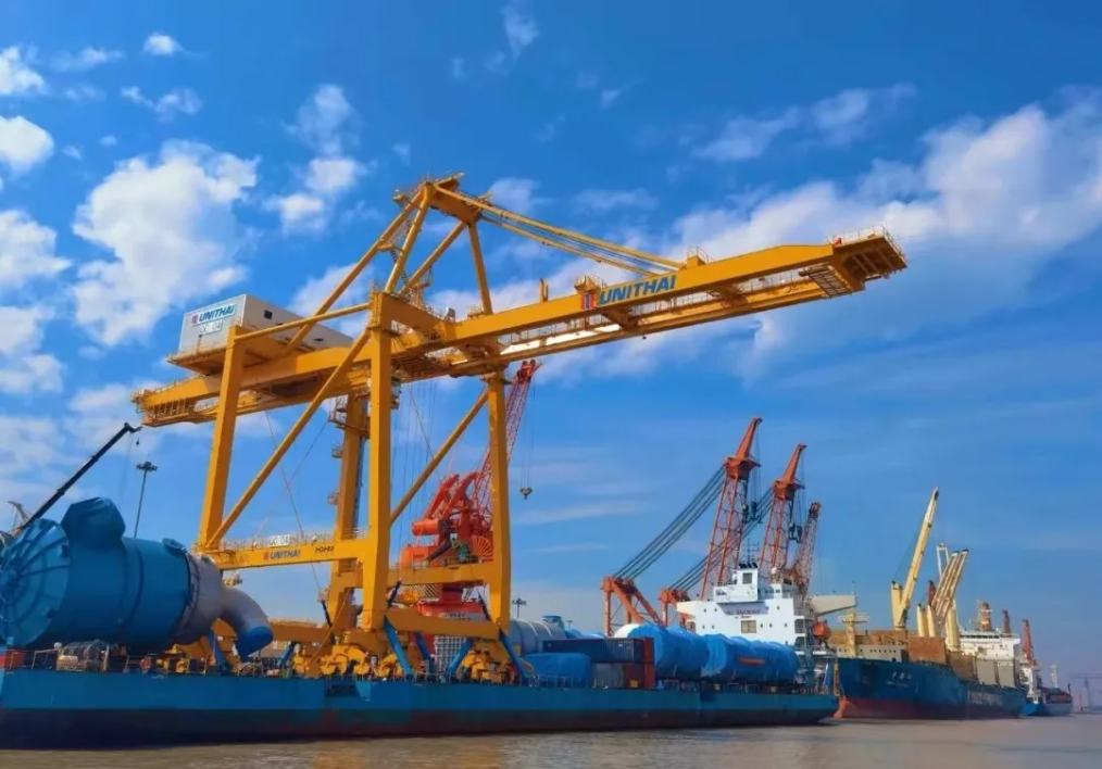 Record-breaking shipment sets sail from Zhangjiagang