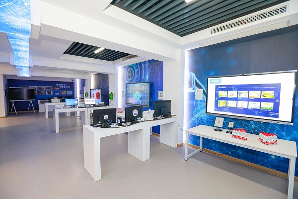 Zhangjiagang unveils smart education-themed exhibition hall