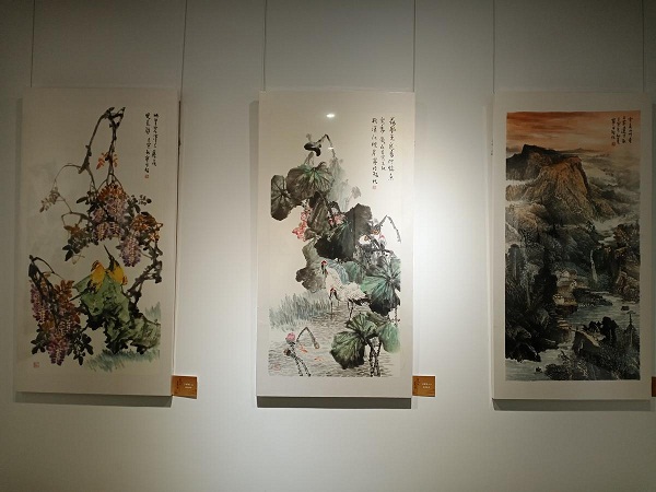 Chinese painting exhibition held in Zhangjiagang