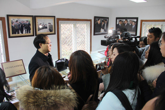 A university representative takes a group interview after the announcement in Nanjing, Jiangsu province on Dec 19.jpg