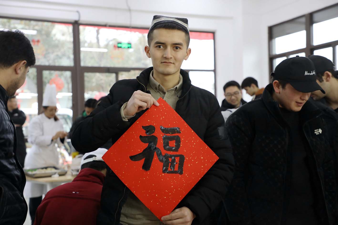 International students, teachers experience Chinese New Year traditions in Yangzhou