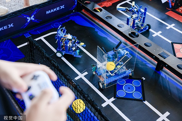 Robotic competition enlightens adolescents' interest in high-tech