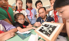 Jiangsu students enjoy after-school time on campus