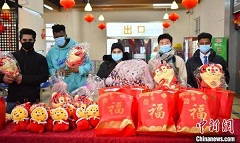 Jiangsu college students stay on campus during Spring Festival