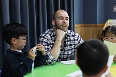 UK teacher at Nanjing kindergarten wins provincial honor