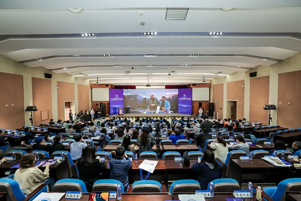 Jiangsu universities seek global influence through live streaming