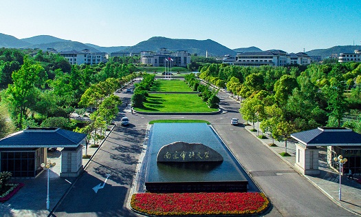 Xi calls on intl students to boost mutual learning