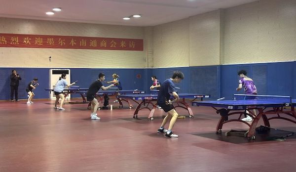 Australian table tennis players compete with Nantong counterparts