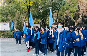 High school students go hiking in the name of peace