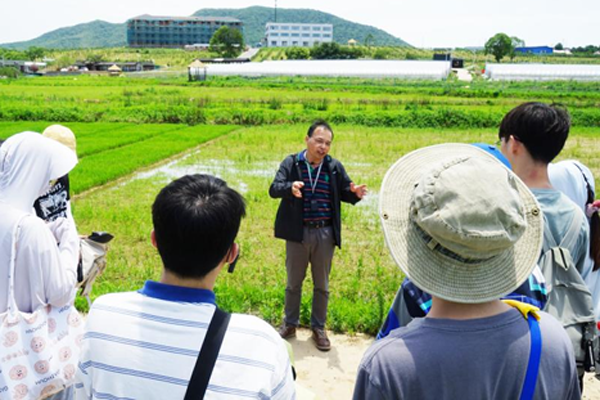 Research base for agricultural technology aids agriculture industry