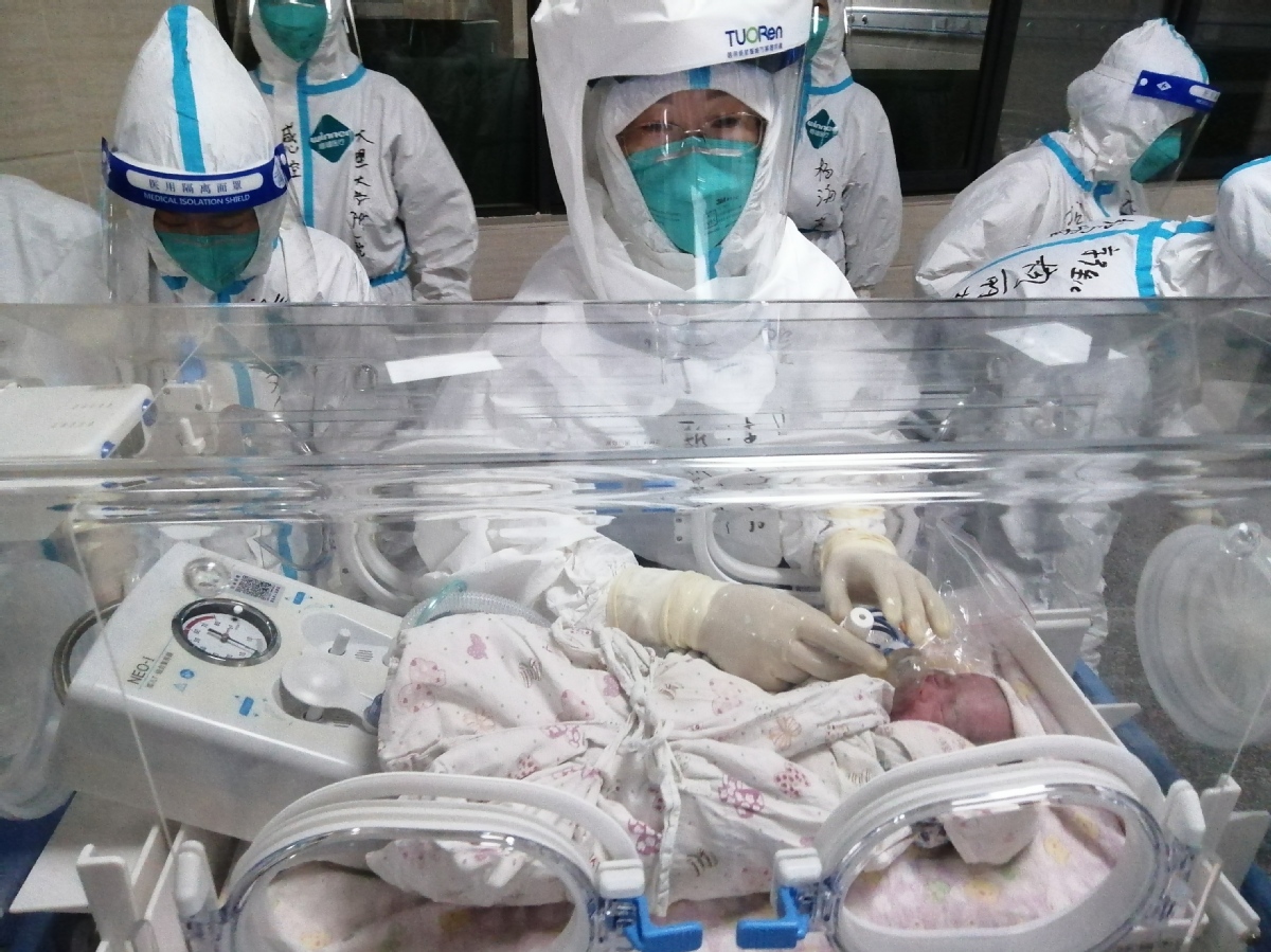 Infected Yunnan woman has healthy triplets