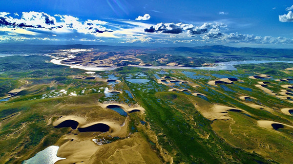 A bird's-eye view of Sanjiangyuan National Park, Qinghai province. [Photo provided to China Daily].jpg