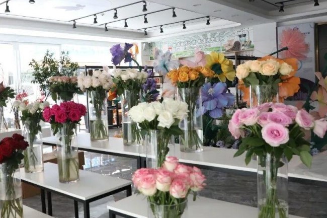 Dounan welcomes premier flower enterprises