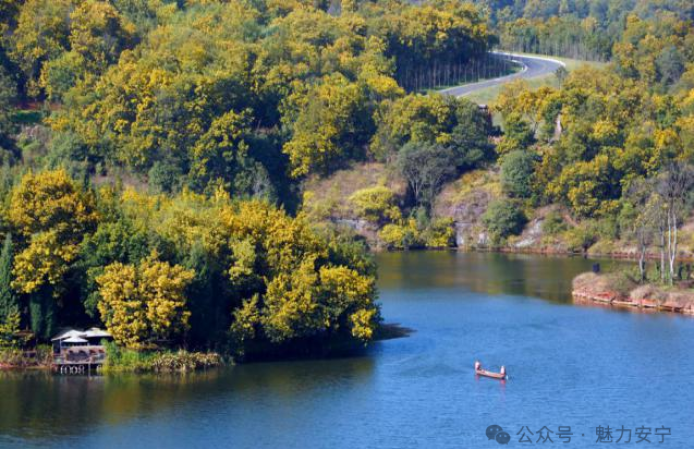 Enchanting sceneries of autumn in Anning, Yunnan province