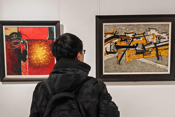 Youth lacquer painting exhibition showcases contemporary creativity in Nantong