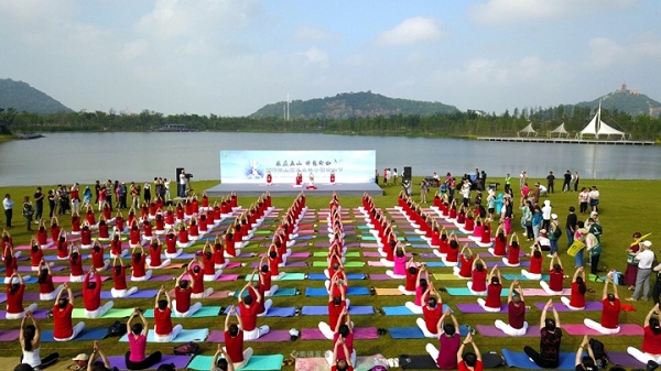 Yoga festival opens in Langshan