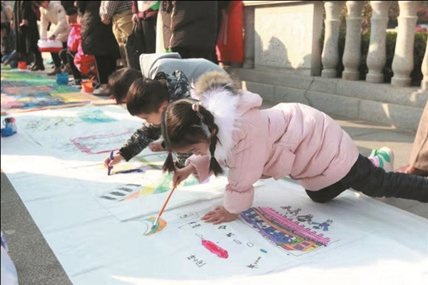 Painting activity spreads hometown pride in Chongchuan