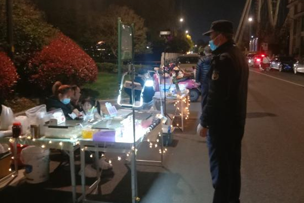 Car boot sales begin in Chongchuan