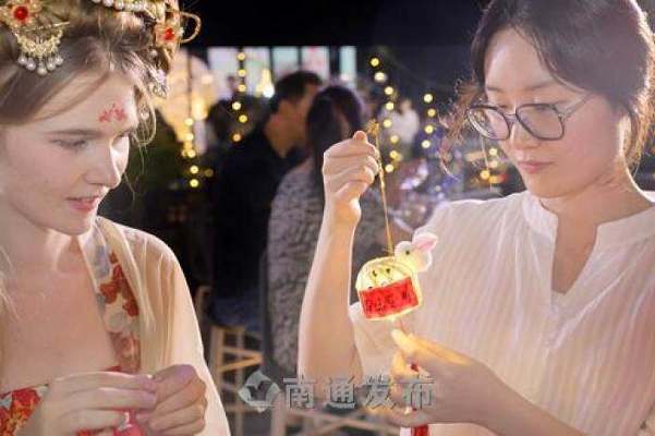 Foreign youth in Chongchuan celebrates upcoming Mid-Autumn Festival