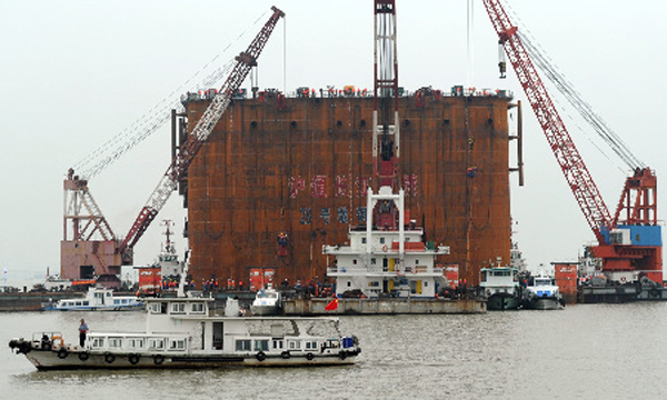 World's largest pier caisson floated successfully in Nantong